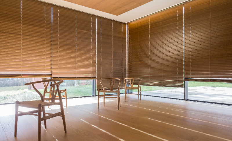 Les stores vénitiens offrent une grande flexibilité.