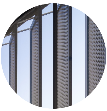 Pose de volets à pantographes en aluminium et acier de la marque Griesser par L’ouverture Française.