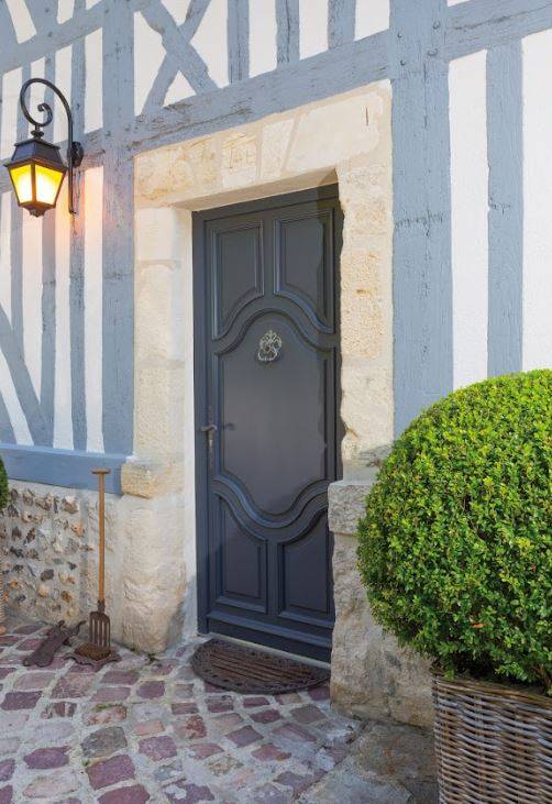 Notre Porte Pleine en Bois Modèle Manoir sur mesure à Saint Cloud