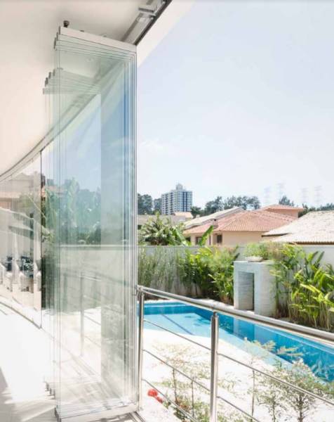 Baie vitrée pliante de la marque Solarlux Proline Talliance de Luxe