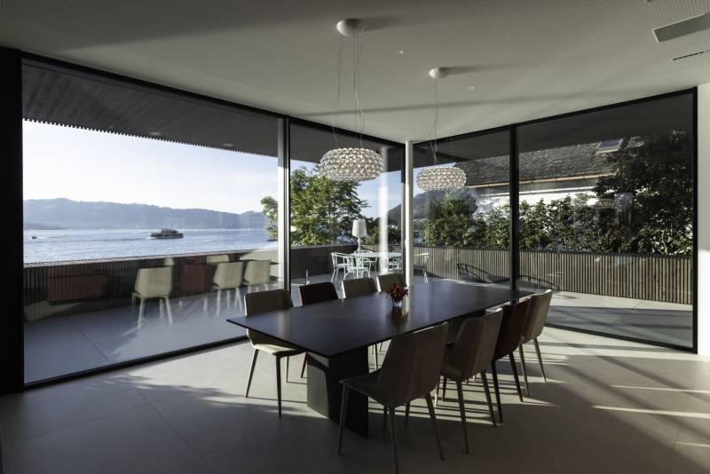 Pose de baies coulissantes Cero Solarlux dans une villa à le Tholonet près d’Eguilles par L’ouverture Française.